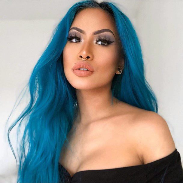 Artistic Turquoise Hairstyles On Woman