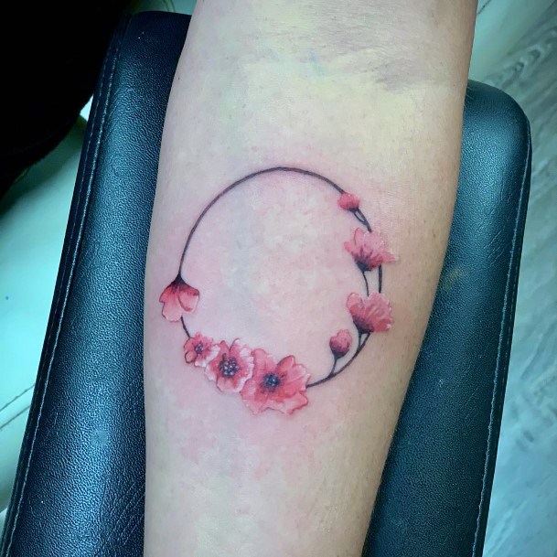 Artistic Wreath Tattoo On Woman