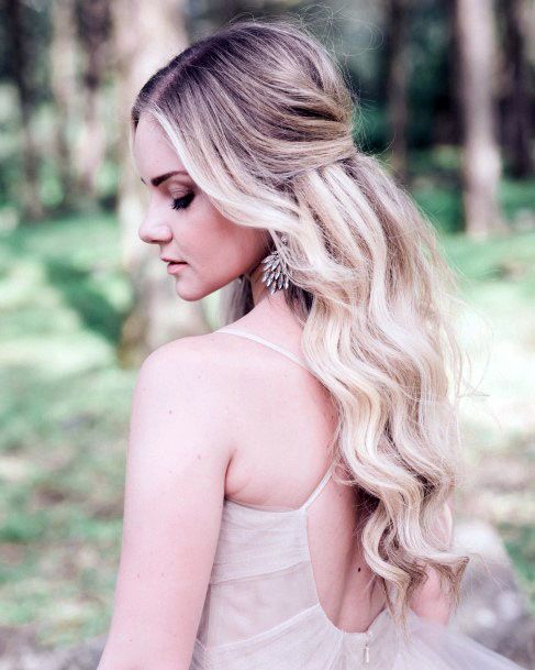 Ashy Tousled Hairstyle With Center Part