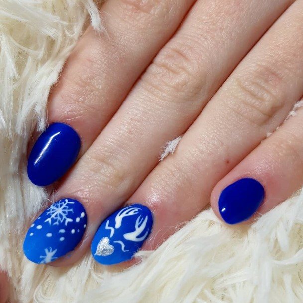 Astonishing Blue Winter Nail For Girls