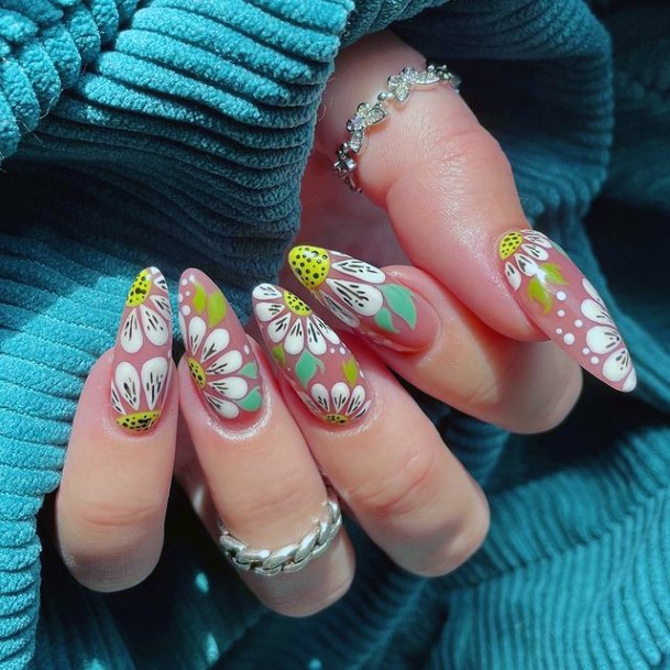 Astonishing Bright Summer Nail For Girls