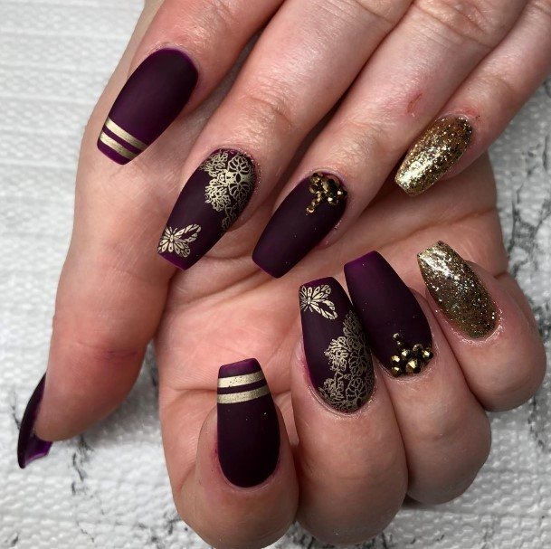 Astonishing Deep Purple Nail For Girls