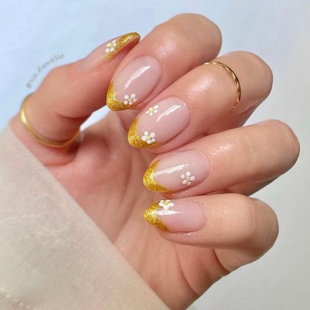 Astonishing Gold French Tip Nail For Girls