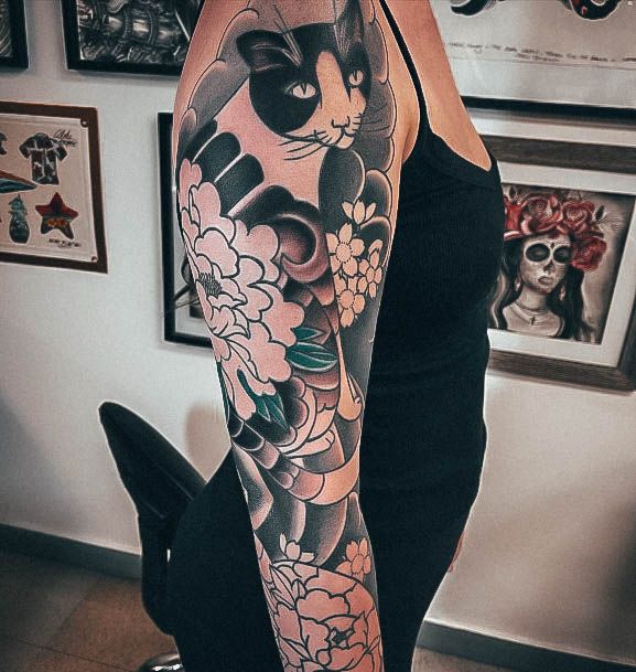 Astonishing Japanese Tattoo For Girls Sleeve