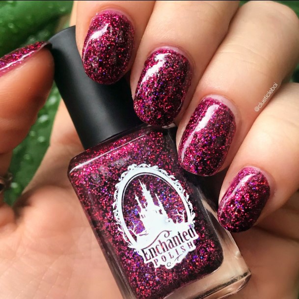 Astonishing Maroon Glitter Nail For Girls