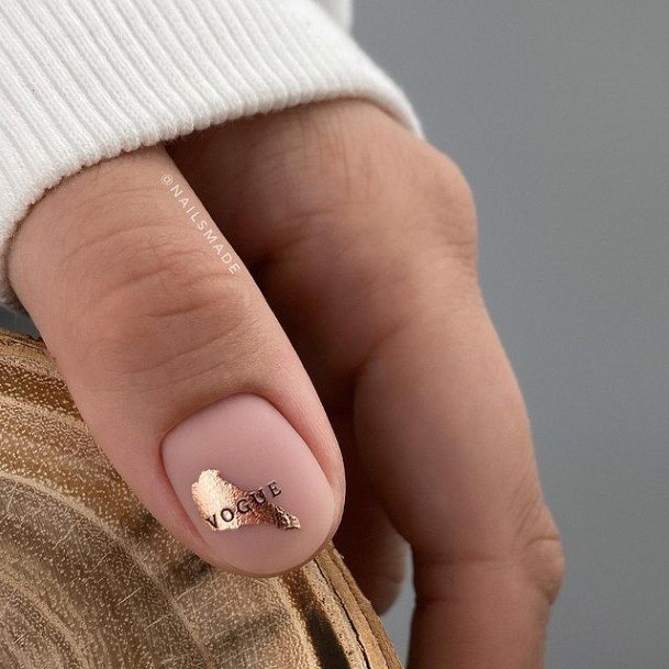 Astonishing Metallic Gold Nail For Girls