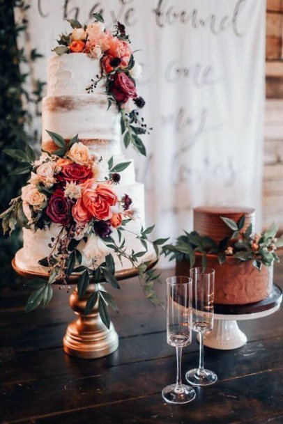 Astonishing Tasty Floral Cakes October Wedding Ideas