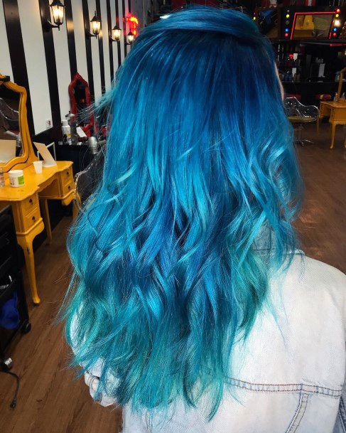 Astonishing Turquoise Hairstyles For Girls