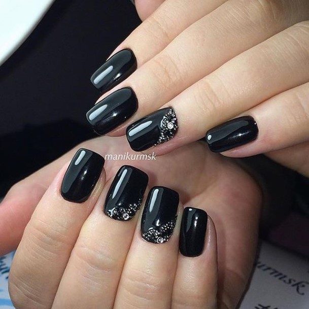 Attractive Girls Nail Black Prom