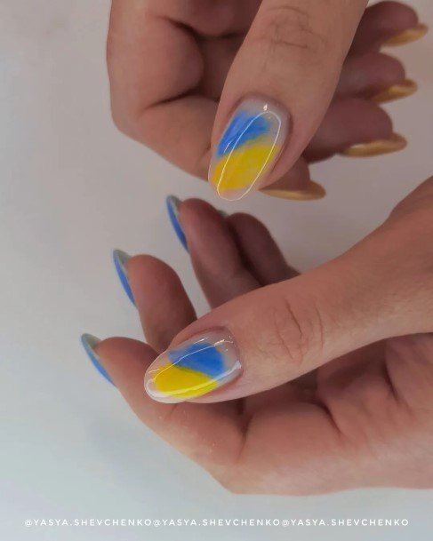 Attractive Girls Nail Blue And Yellow