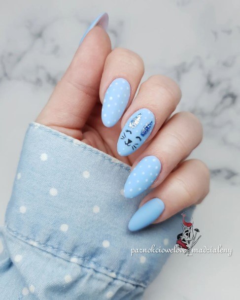 Attractive Girls Nail Bunny