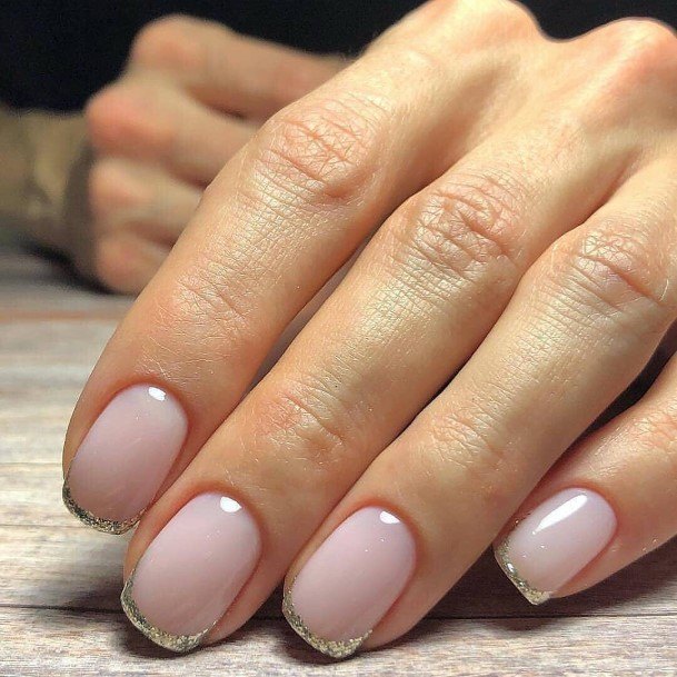 Attractive Girls Nail Gold