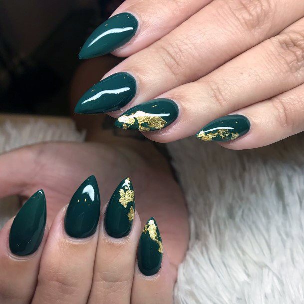 Attractive Girls Nail Hunter Green