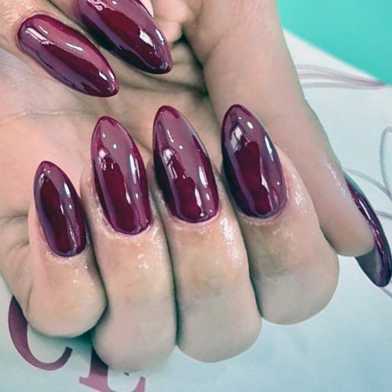 Attractive Girls Nail Maroon