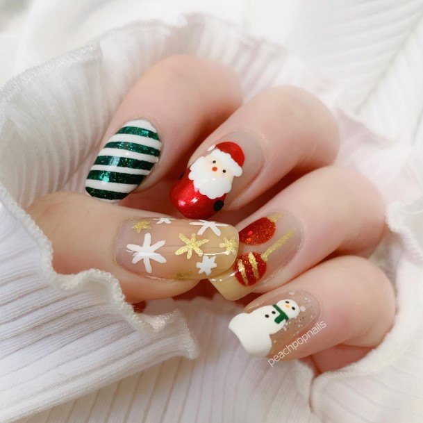 Attractive Girls Nail Snowman