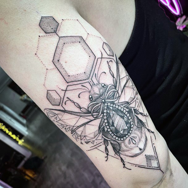 Attractive Girls Tattoo Honeycomb