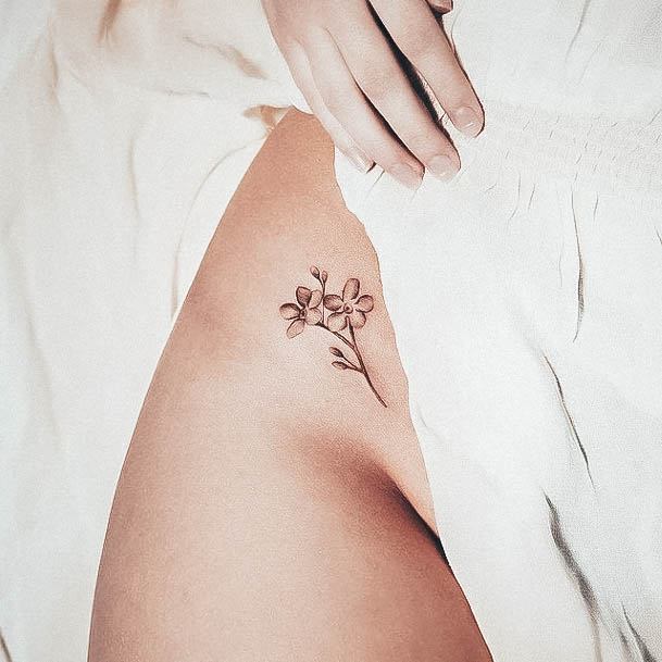 Attractive Girls Tattoo Small Hip