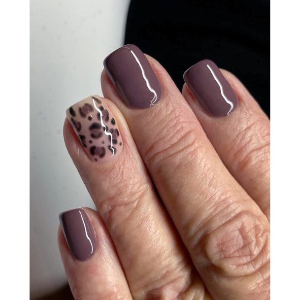 Aubergine Leopard Print Square Nails For Women