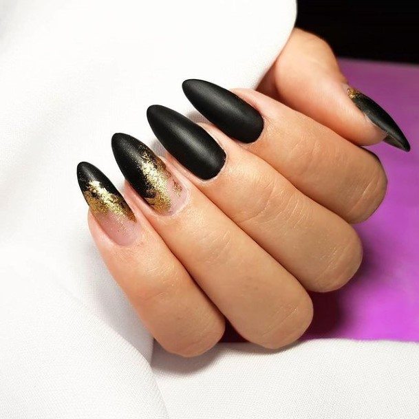 Awesome Date Nails For Women