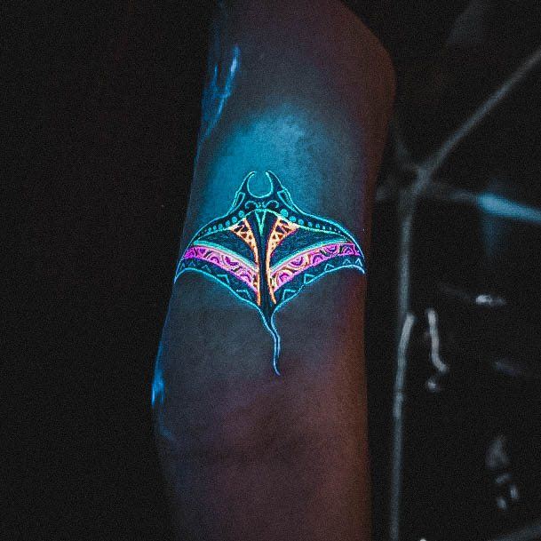 Awesome Glow In The Dark Tattoos For Women Sting Ray