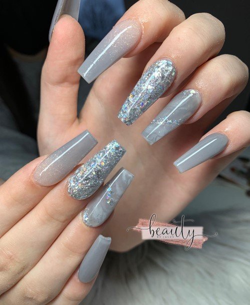 Awesome Grey And White Nails For Women