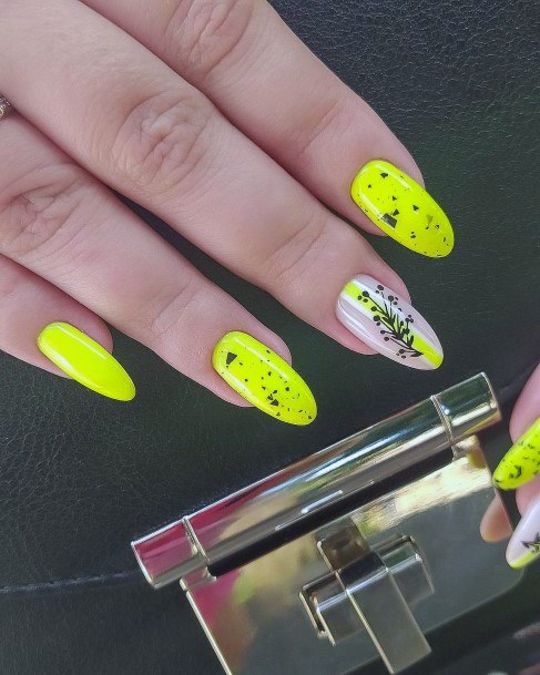 Awesome Lemon Fingernails For Women
