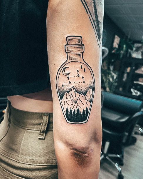 Awesome Leo Tattoos For Women Bottle Tricep