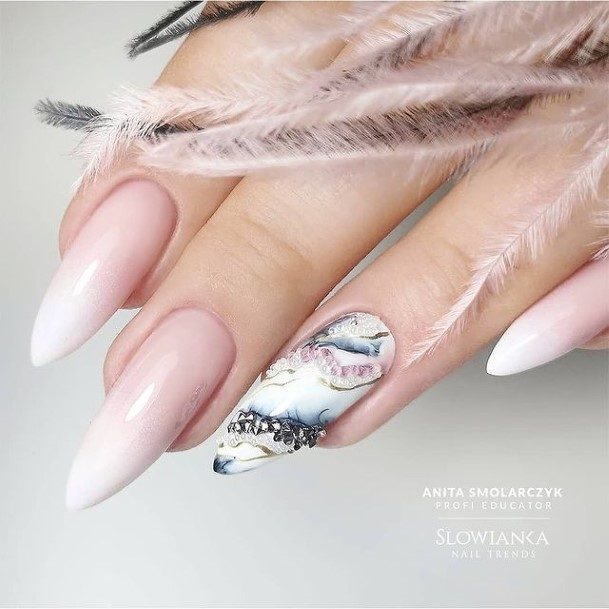 Awesome Light Nails For Women