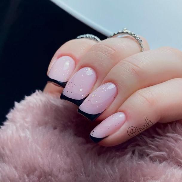 Awesome New Years Fingernails For Women