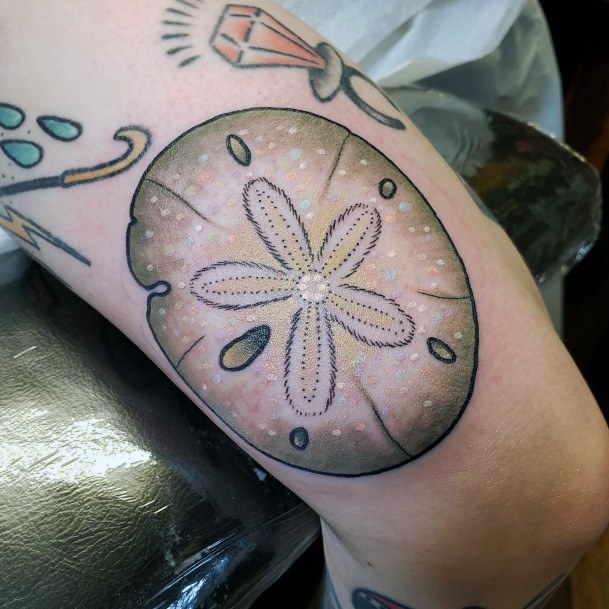 Watercolor sand dollar tattoo Inked by Eric Cantu 12112015  Sand  dollar tattoo Sweet tattoos Seashell tattoos