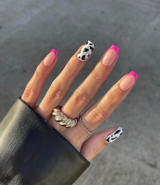 Awesome Short Pink And White Fingernails For Women