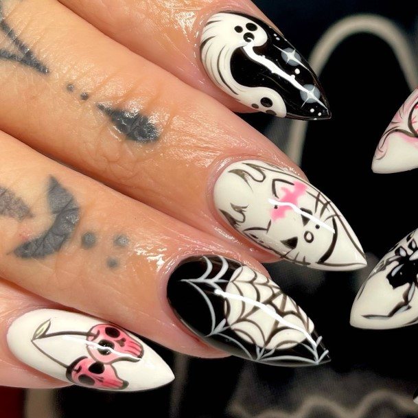 Awesome Spider Nails For Women