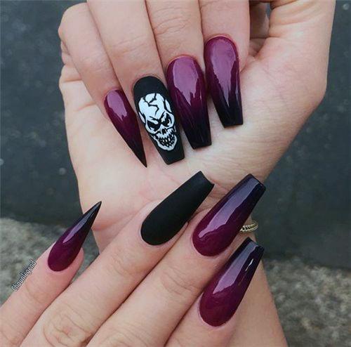Awesome Spooky Skull Ombre Fall Nails Design For Women