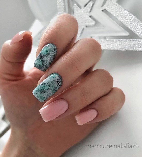 Awesome Vacation Nails For Women