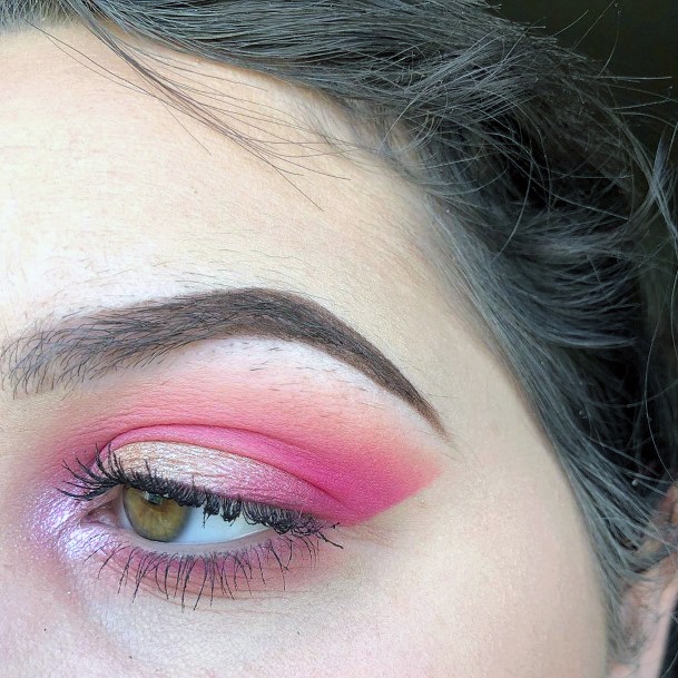 Baby Pink Eyeshadow Ideas For Women