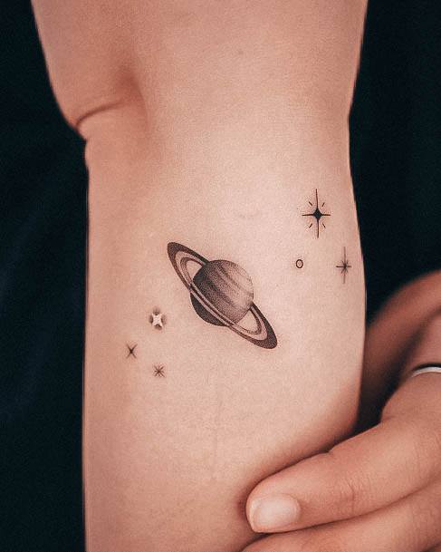 Badass Tattoo Design Inspiration For Women Saturn