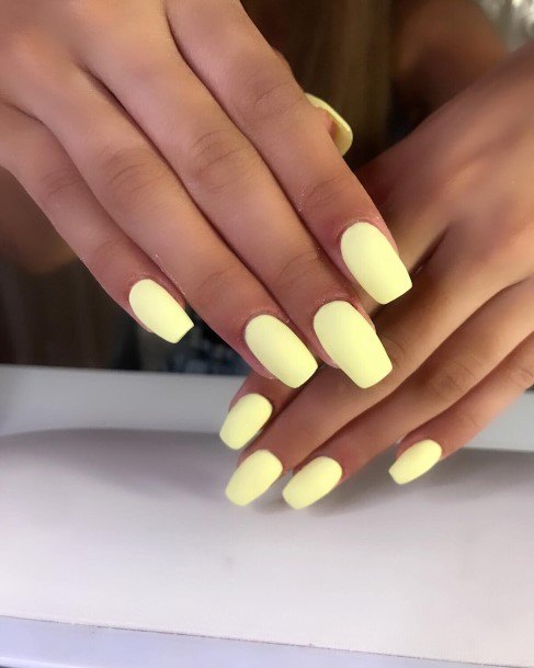 Banana Nail For Ladies