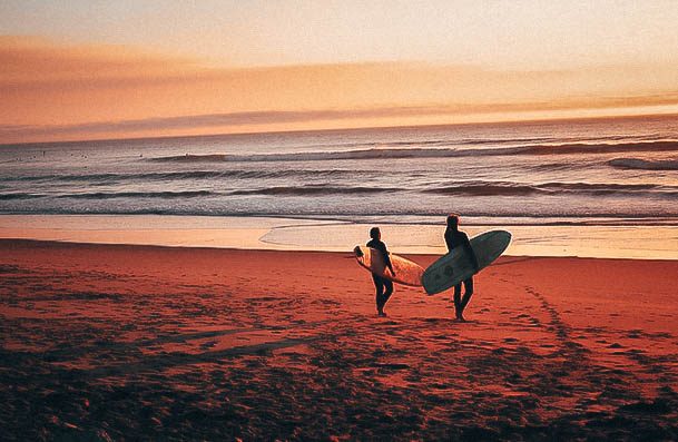 Beach Date Ideas Surfing Or Lessons