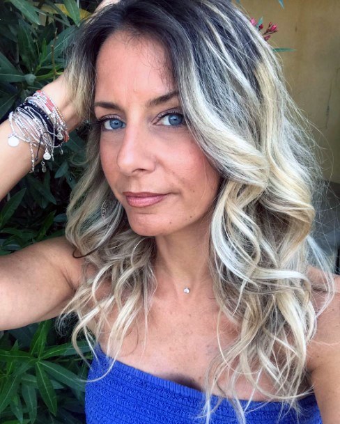 Beach Ready Waves Hairstyles For Women Over 40