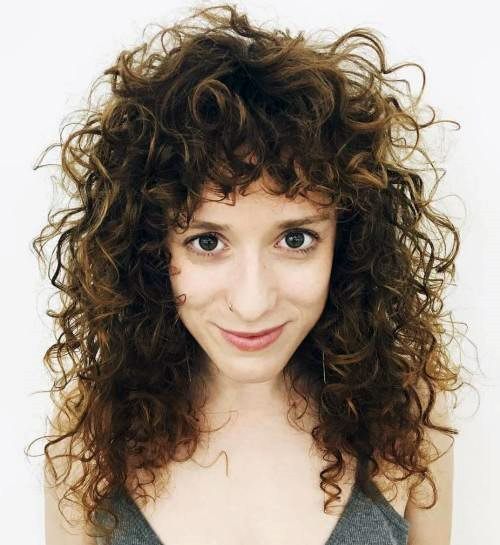 Beachy Stylish Messy Do Naturally Long And Wavy Curls On Girl