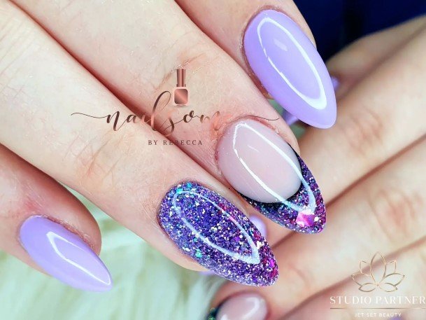 Beauteous Girls Abstract Nails