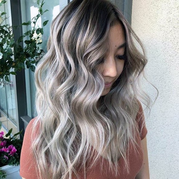 Beauteous Girls Blonde Ombre Hairstyless