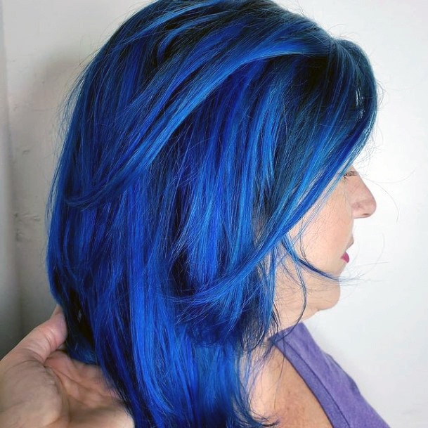 Beauteous Girls Blue Hairstyless