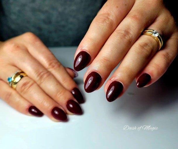 Beauteous Girls Burgundy And Black Nails