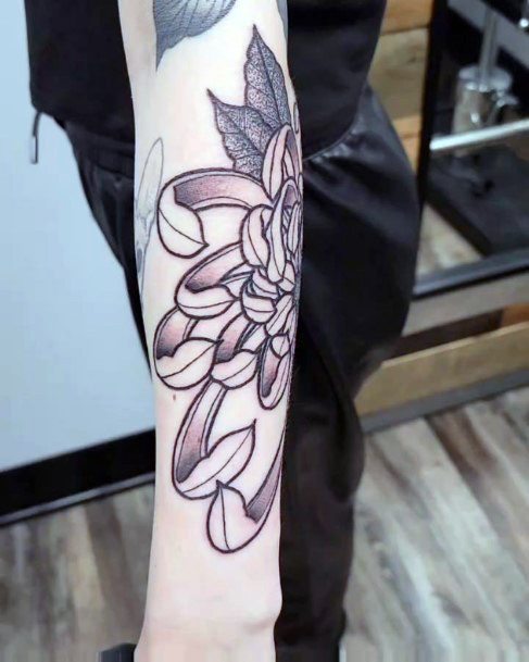 Beauteous Girls Chrysanthemum Tattoos