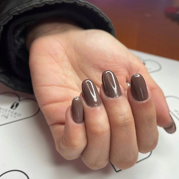 Beauteous Girls Coffee Nails