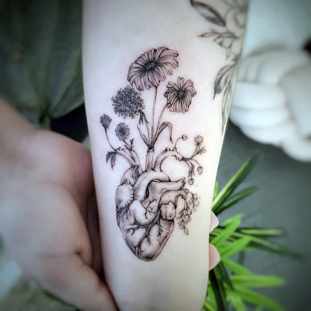 Beauteous Girls Flower Heart Tattoos