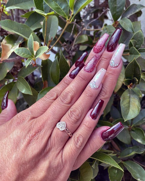 Beauteous Girls Maroon And Pink Nails