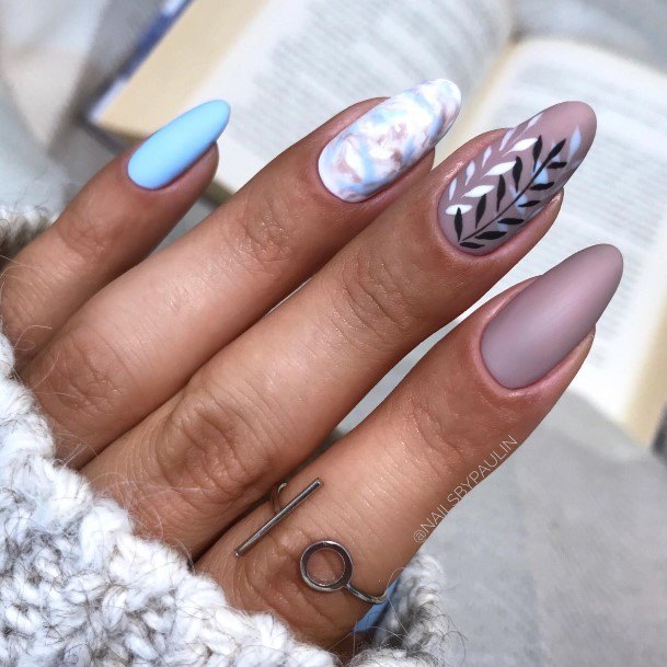 Beauteous Girls Matte Nails