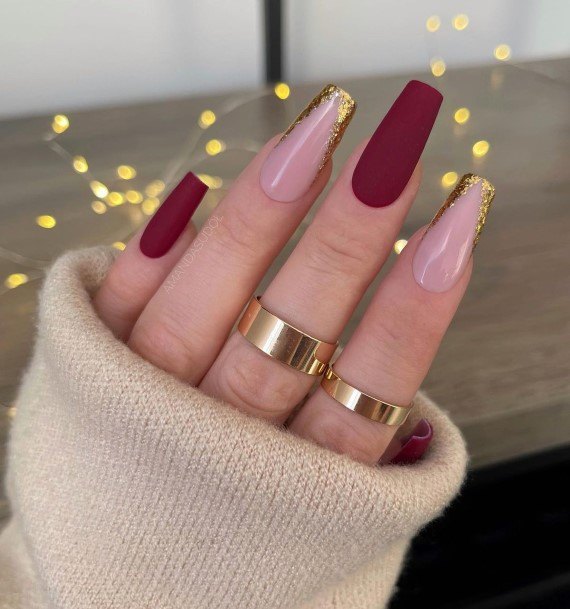 Beauteous Girls Red And Nude Nails